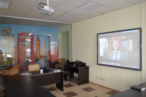 Изучаем английский язык в EnglishPapa вместе с TechnoBoard